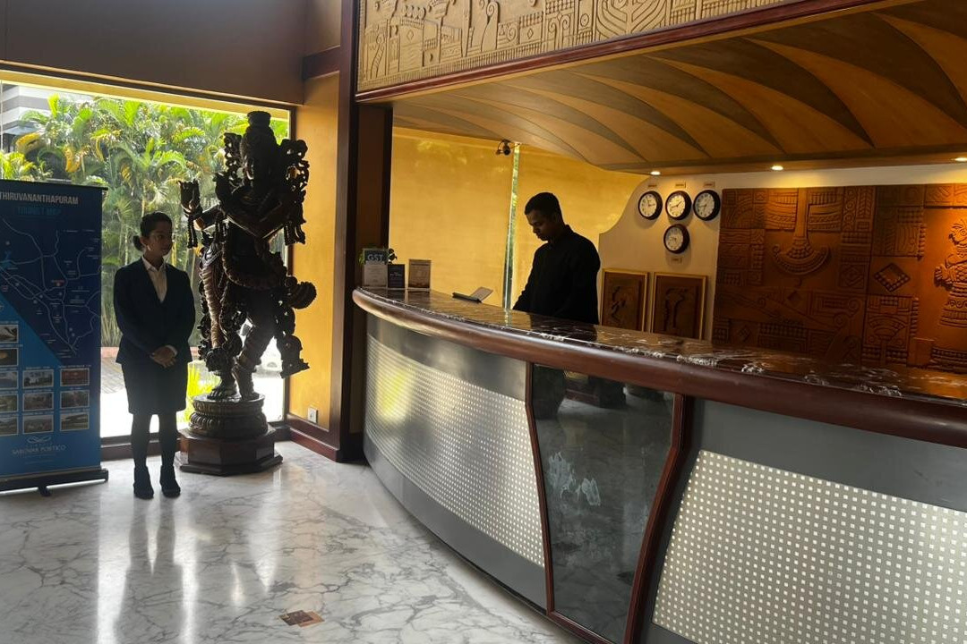 锡鲁万纳塔普拉姆经典萨洛瓦门廊酒店主图