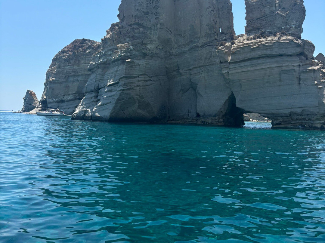 Milos Fishing Trip-Adamas必去景点