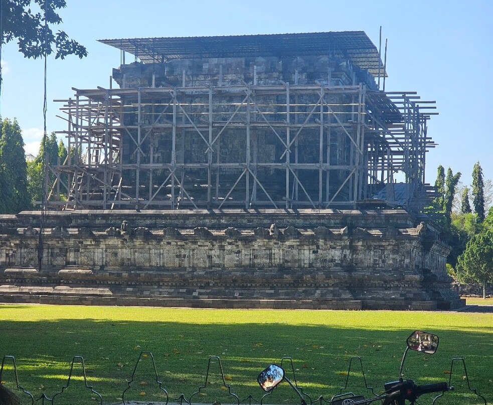 Candi Mendut (Temple)-Mendut必去景点