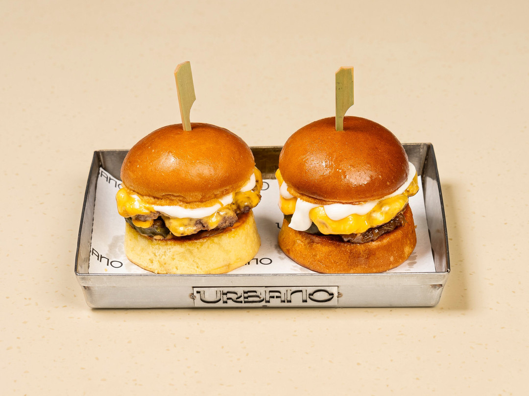 Urbano Bistro Al Araimi Boulevard