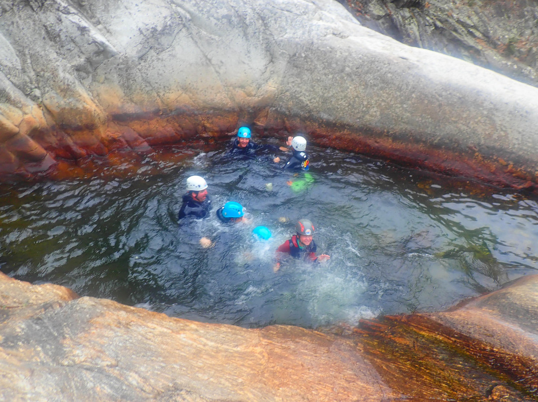 Terre Liquide-Mons必去景点