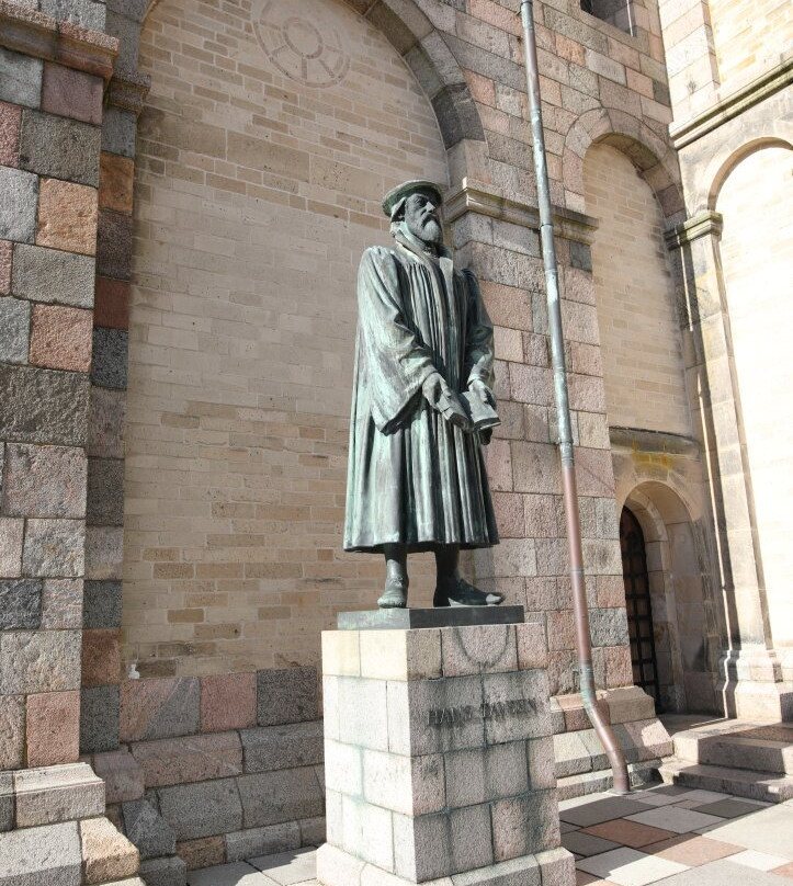 Statue Hans Tausen-里伯必去景点