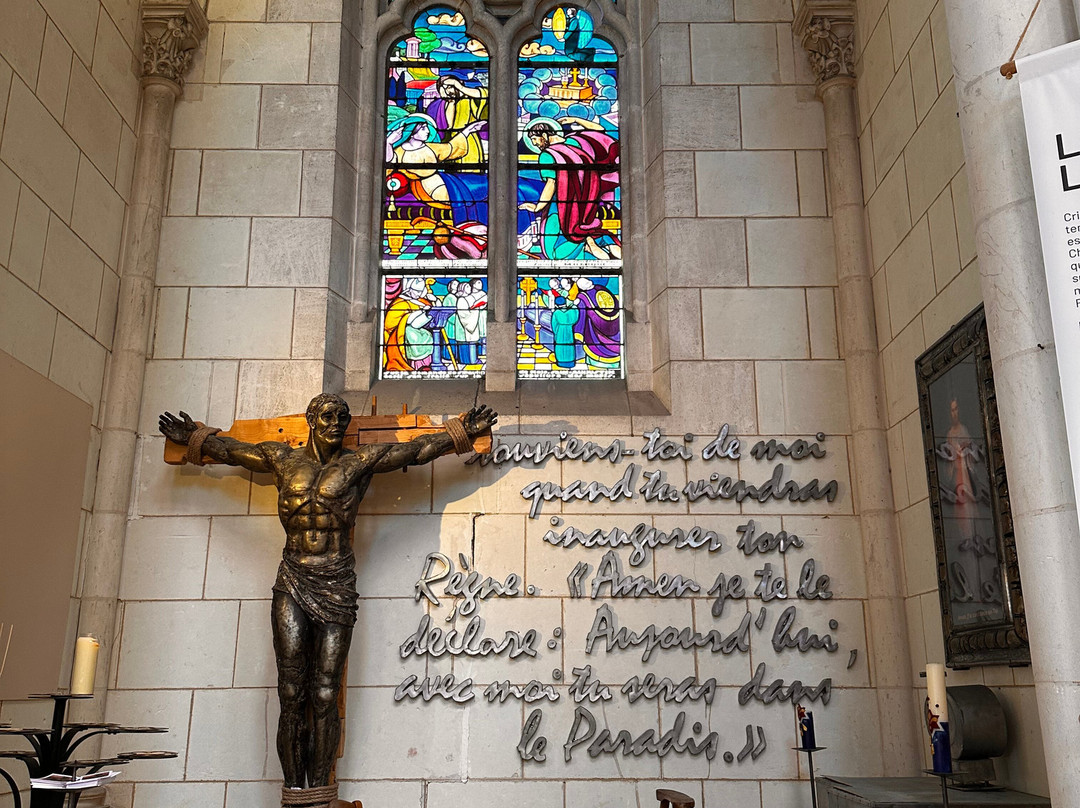 Sanctuaire Notre-Dame de Montligeon-La Chapelle-Montligeon必去景点