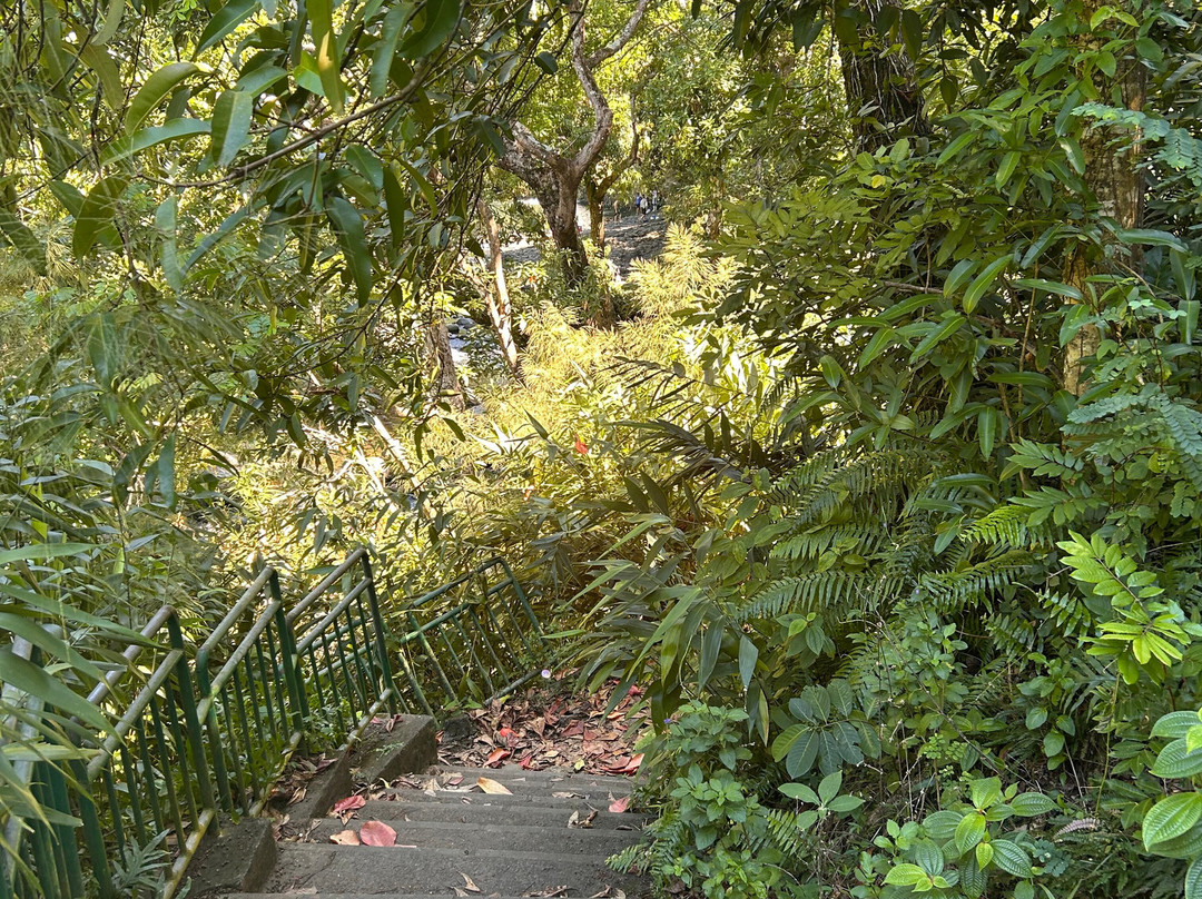 Cascade Delices-Sainte-Suzanne必去景点