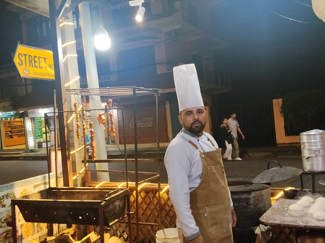 Hotel Sauraha Tandoori