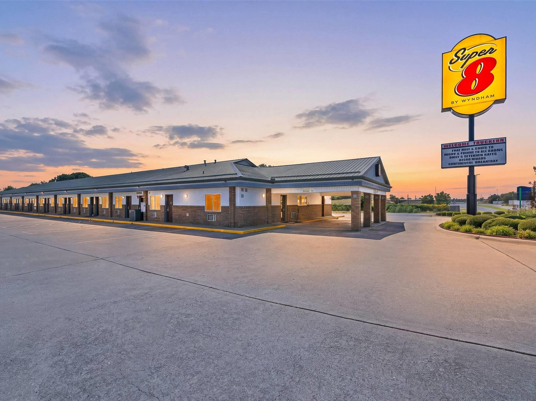 Gentry酒店住宿-Super 8 by Wyndham Siloam Springs