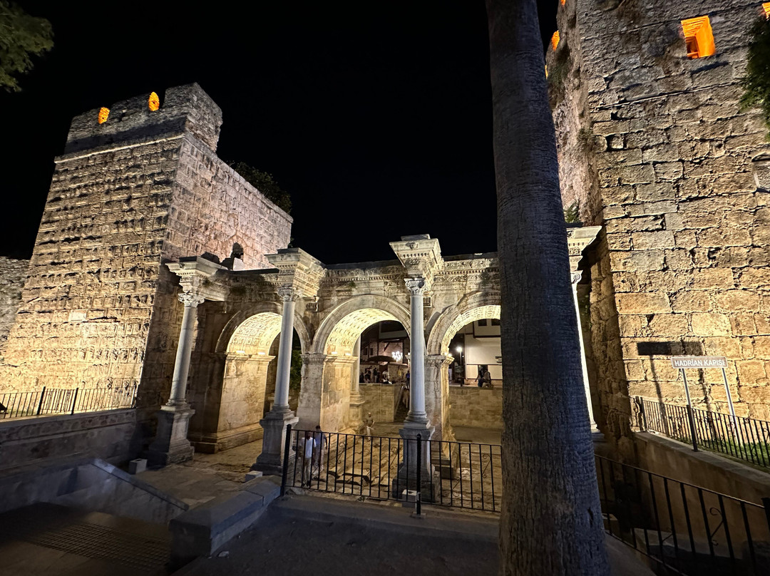 Hadrian's Gate-安塔利亚必去景点
