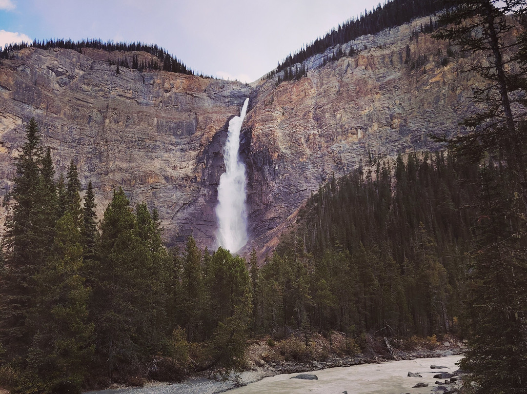 Takakkaw Falls-幽鹤国家公园必去景点
