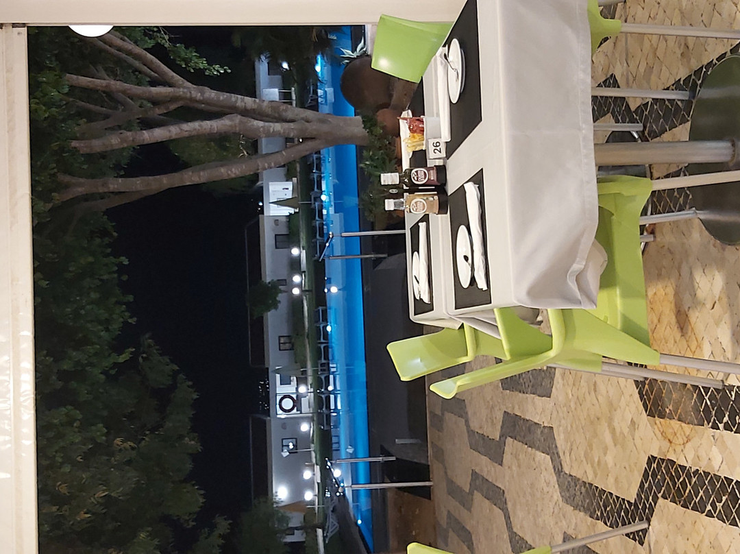 多高尔菲公寓酒店主图