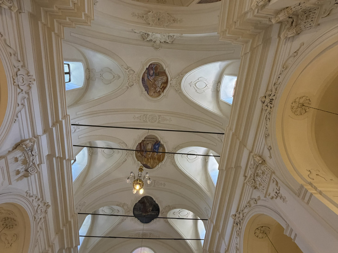 Chiesa di Santa Maria Assunta-Carolei必去景点