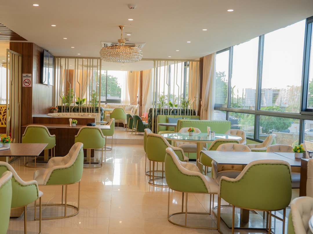 Le Pavillon Restaurant