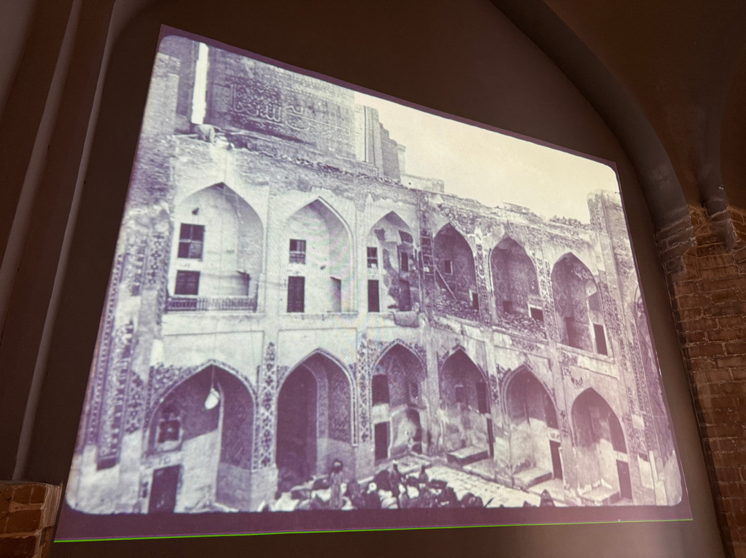 Ulugbek Madrasah-撒马尔罕必去景点