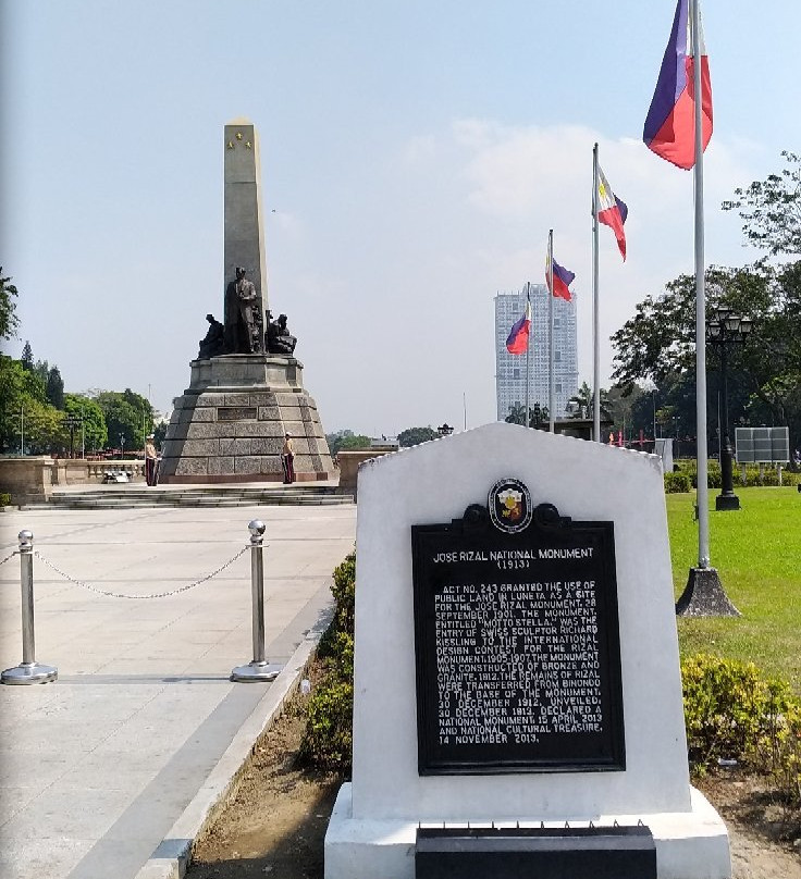 Jose Rizal First Monument-Daet必去景点