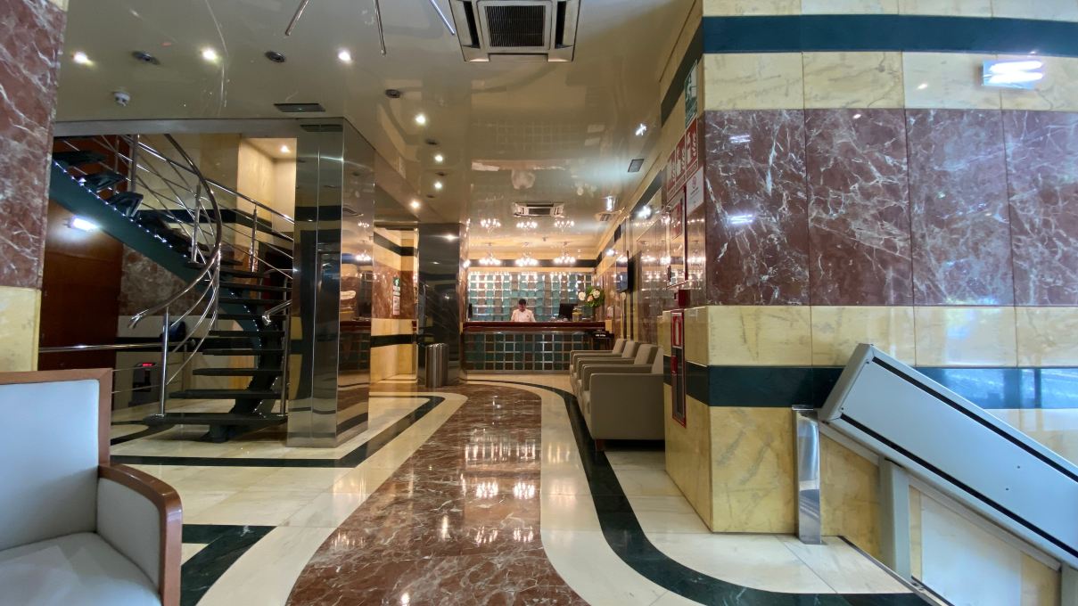 马拉加MS梅斯特兰萨酒店-旅行者