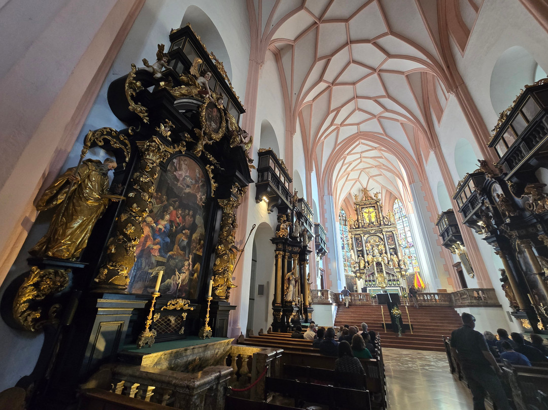 Basilika St. Michael-月亮湖必去景点