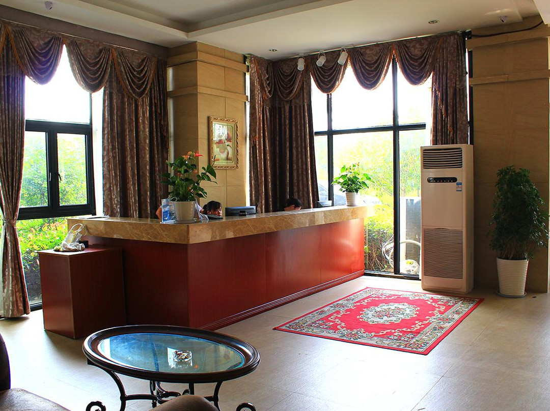 杭州·淳安·花园饭店（千岛湖镇银泰广场店）主图