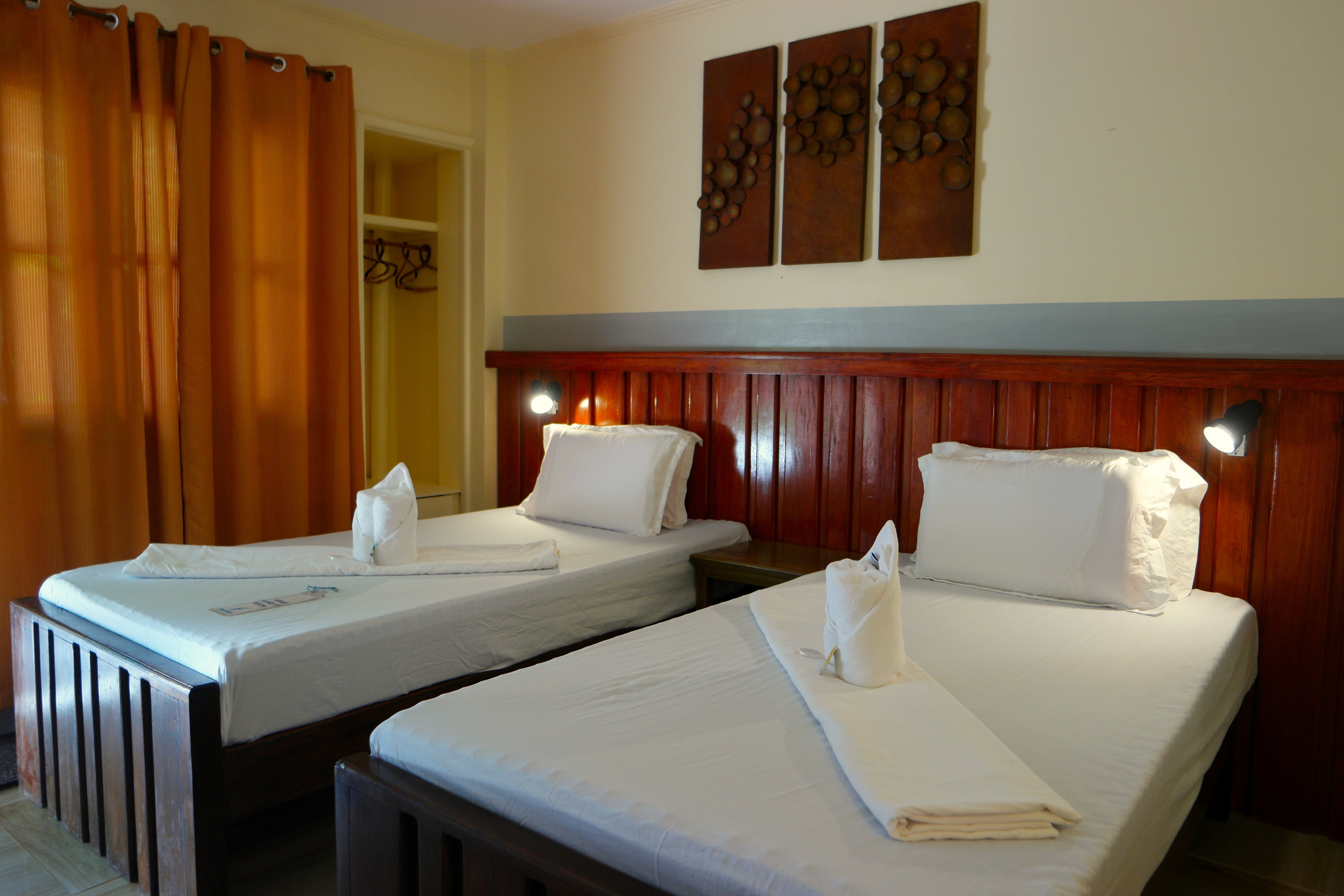 Ferellee Beach Front Inn-官方