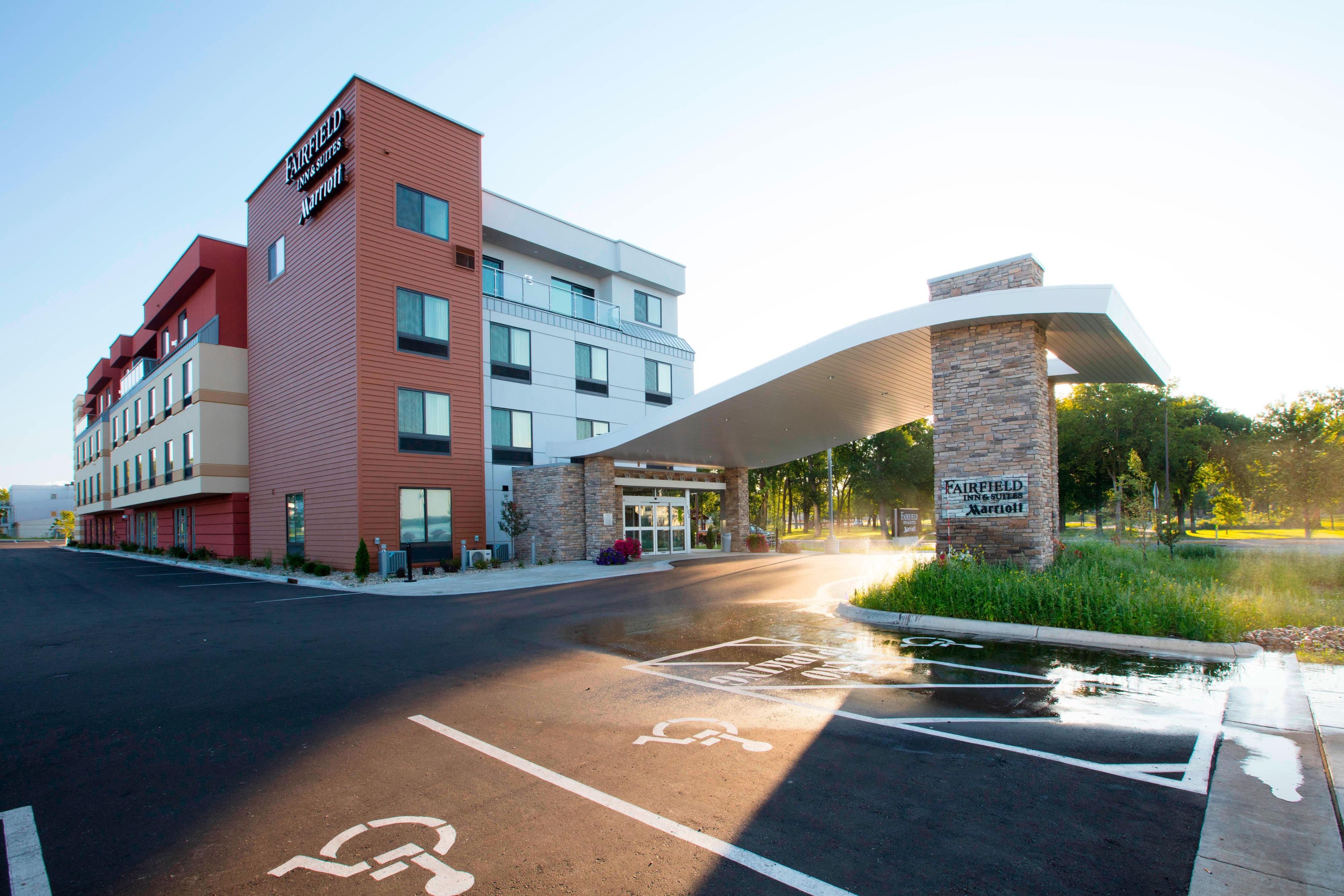 Fairfield Inn & Suites Detroit Lakes-官方