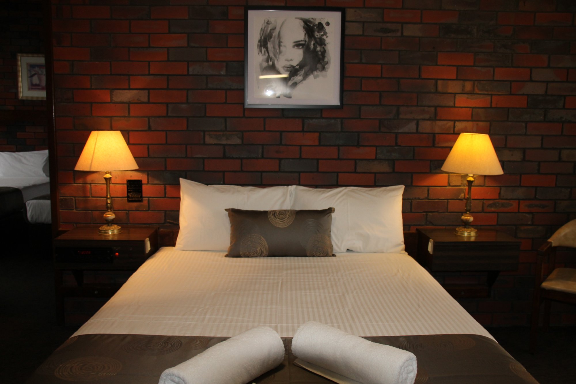 Hi-Way 8 Motor Inn-官方
