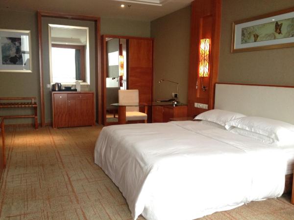 世纪金源大饭店-客卧