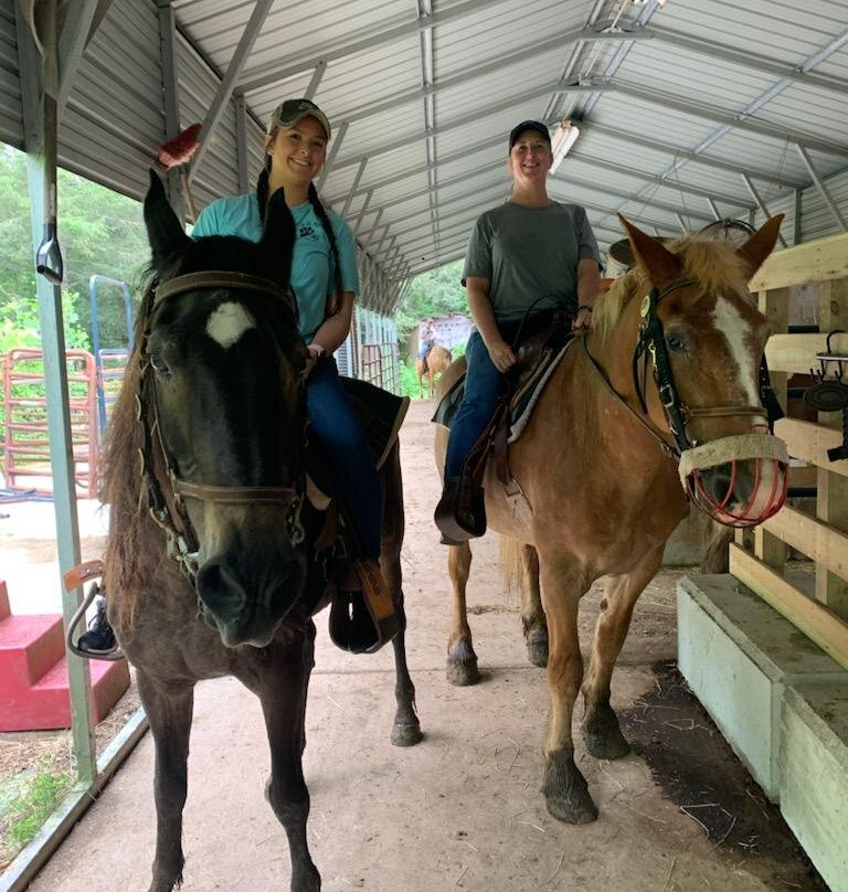 Whitewater Equestrian Center景点图片