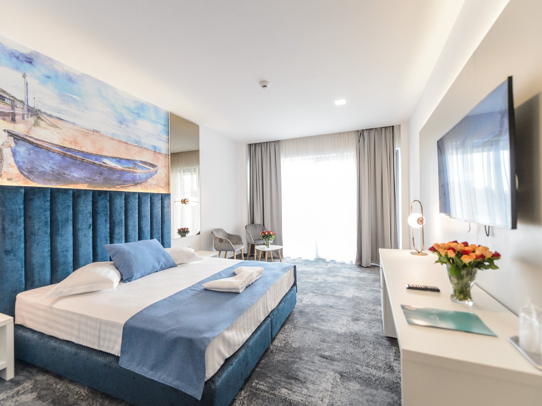 Mirage Beach Spa Hotel