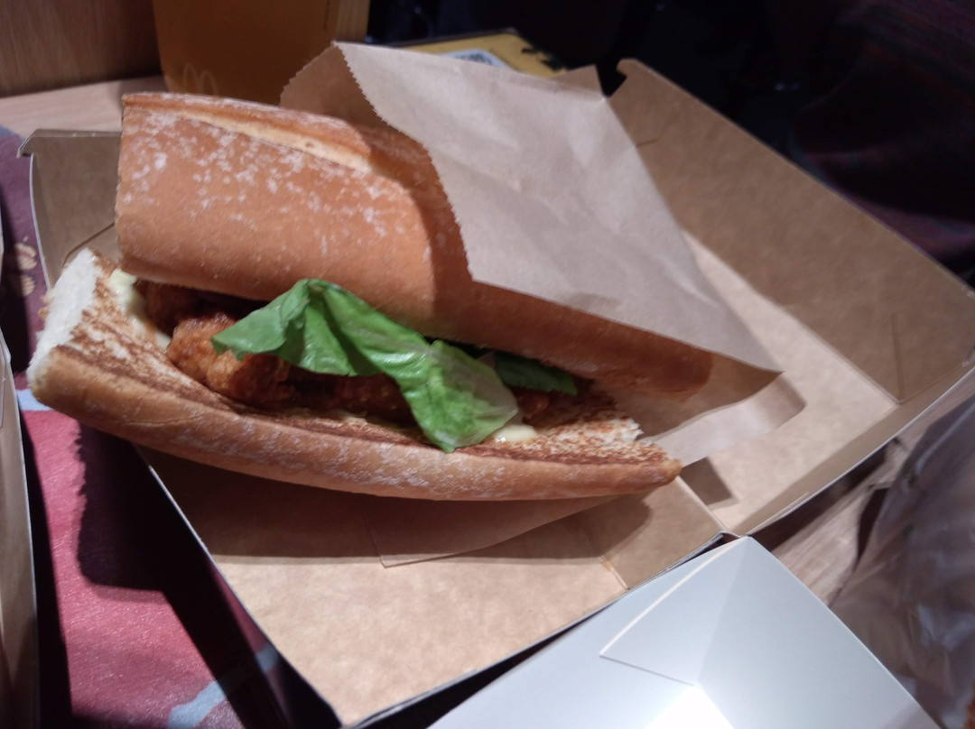 麦当劳(南京东路店)