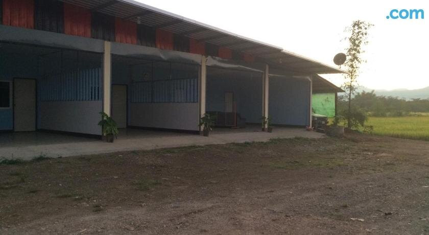 Suksri House