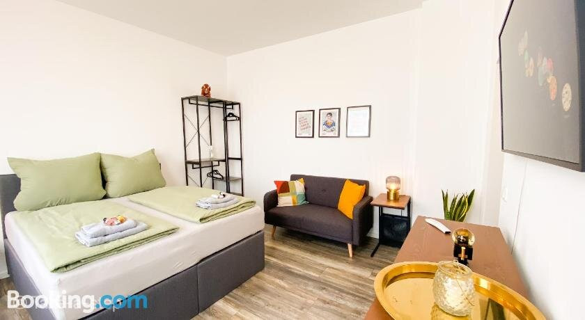 Modern Apartments with Netflix
