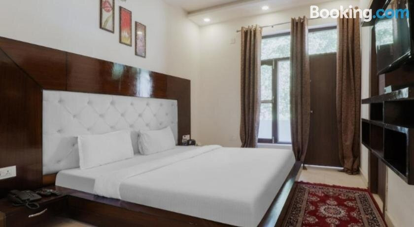 Shivpuri酒店住宿-FabHotel Jungle Resort & Spa