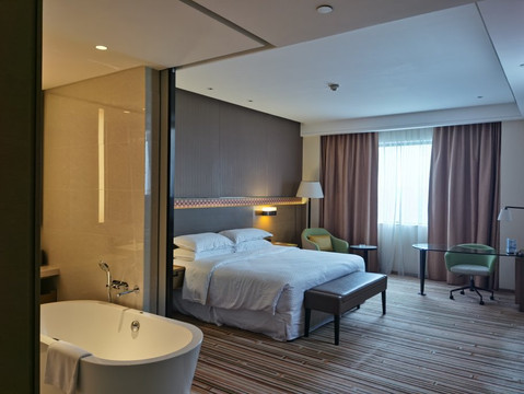 桂林临桂花样年福朋喜来登酒店主图