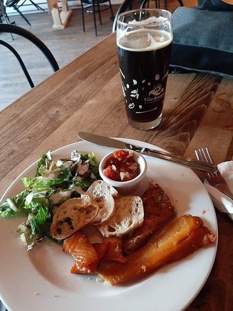 Microbrasserie Aux Fous Brassant-Riviere du Loup必去景点