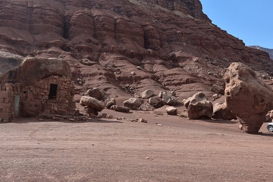 Old Cliff Dwellers Lodge (Blanche Russell Rock House)景点图片