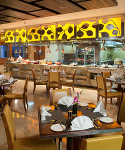 Edesia, Crowne Plaza New Delhi Okhla餐厅图片