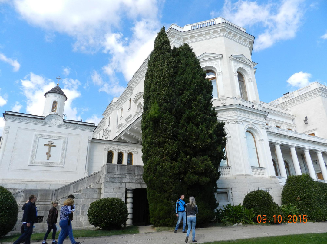 Holy Cross Exaltation Church景点图片