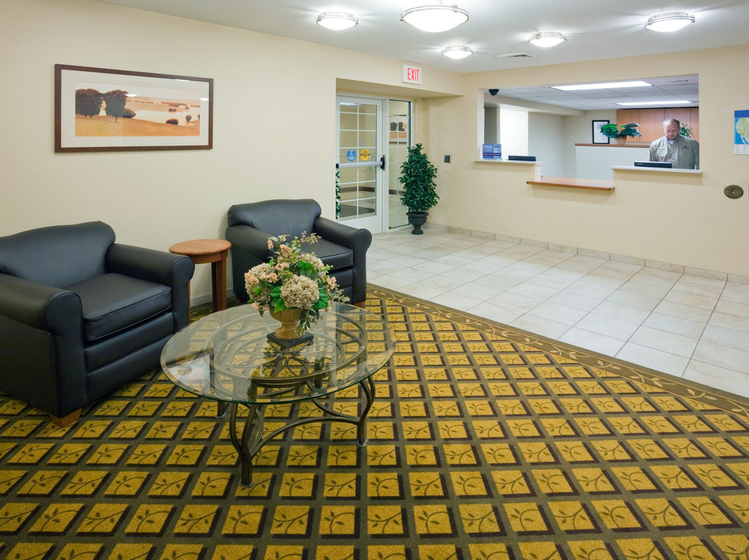 Candlewood Suites Milwaukee Brown Deer by IHG主图