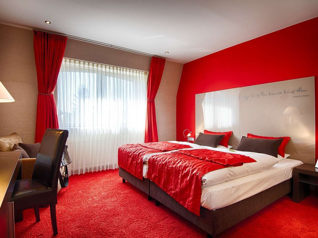 布劳恩酒店主图