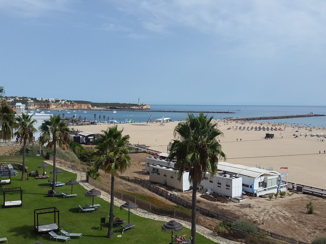 AP Oriental Beach Hotel主图