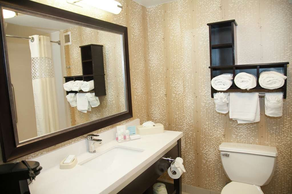 Hampton Inn & Suites Alpharetta主图