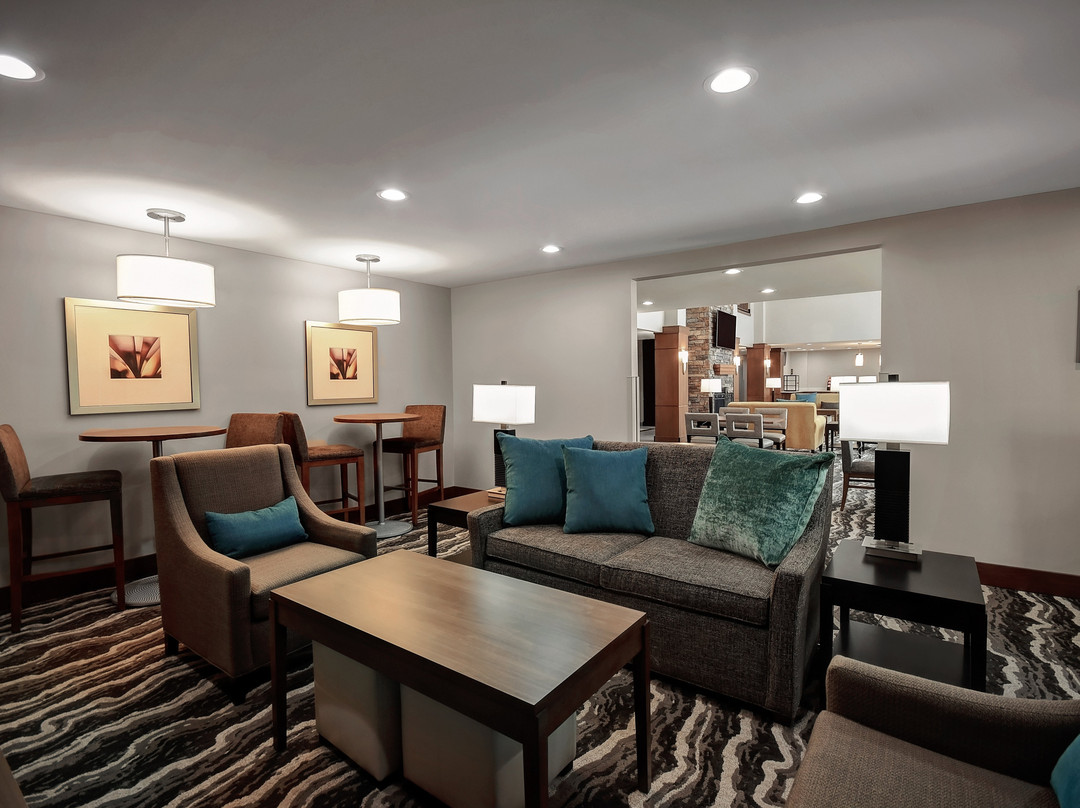 霍兰Staybridge Suites主图