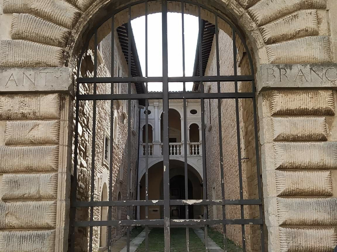 Castello Brancaleoni-Piobbico必去景点