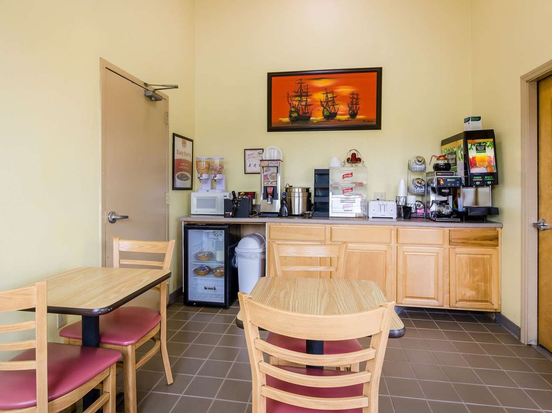 Econo Lodge Marion I-81主图