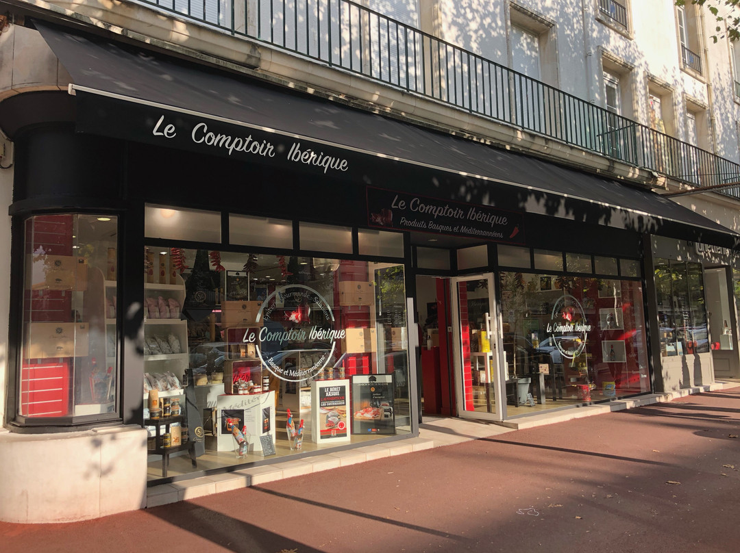 Le Comptoir Ibérique-鲁瓦扬必去景点