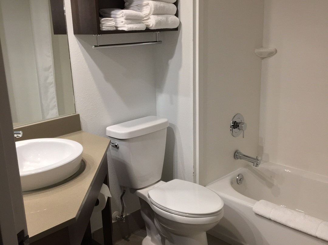 拉克罗斯瑟托套房旅馆主图