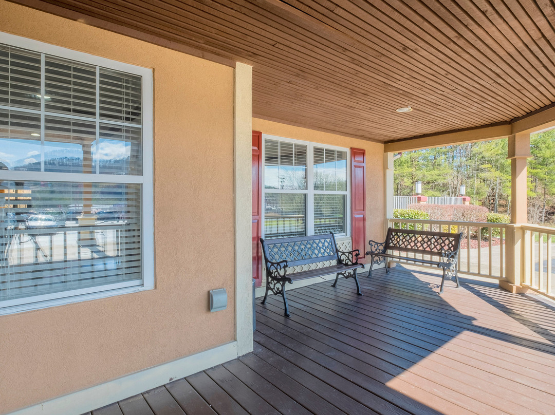 Barbourville酒店住宿-Red Roof Inn & Suites Corbin