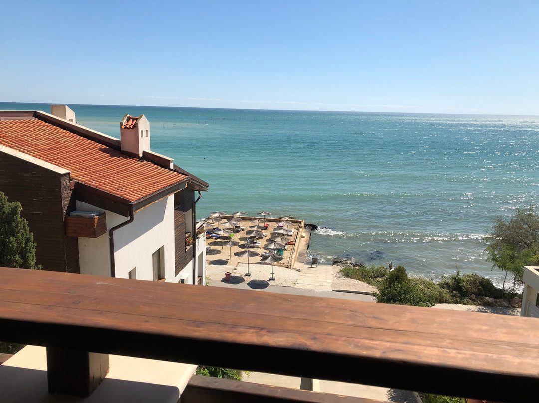 White Coast Beach Apartments
