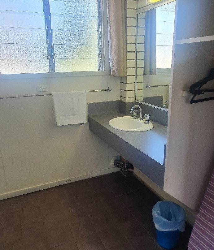 天堂汽车旅馆主图