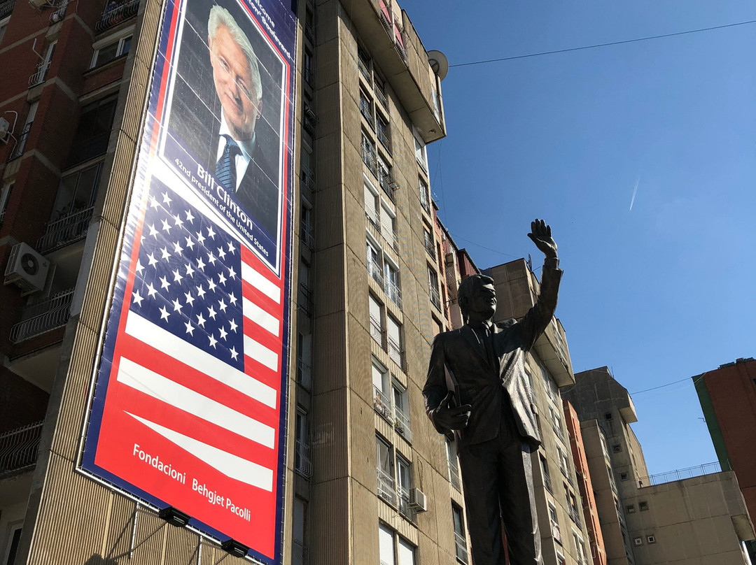 Bill Clinton Statue-普里什蒂纳必去景点