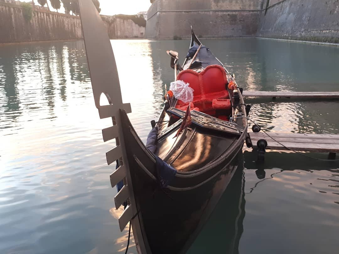 Gondola Service景点图片