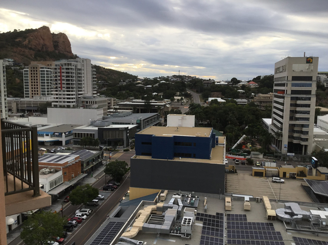 汤斯维尔假日酒店主图